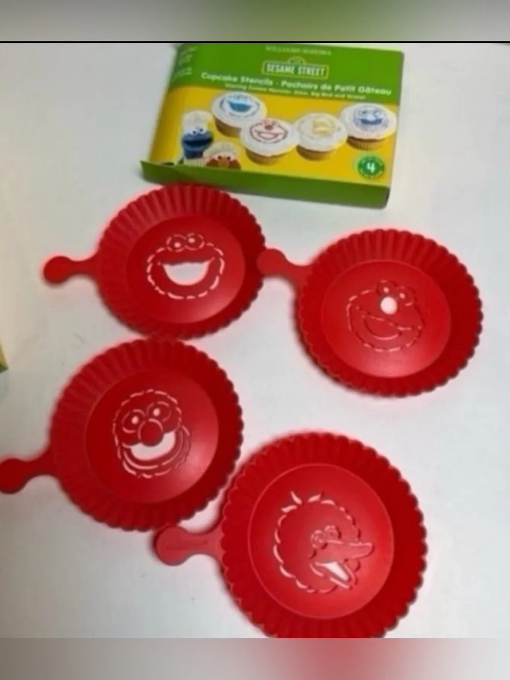 Williams Sonoma Sesame Street Sandwich Cookie Cutters Cupcake Kit Bundle